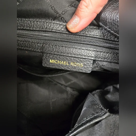 Michael Kors Black Bucket Bag with Gold Details - Picture 6 of 12